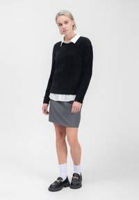 INFLUENCER CREW-NECK - Maglione - black