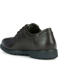 Geox U SPHERICA - Zapatos de vestir con cordones - coffee