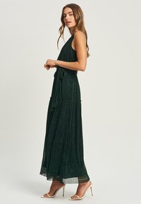 Thumbnail Image 4