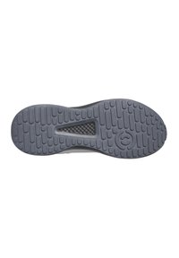 Suela de zapatilla de goma gris con un patrón texturizado, que presenta un corte central y el logo de la marca. Fondo plano con diseño de tracción.