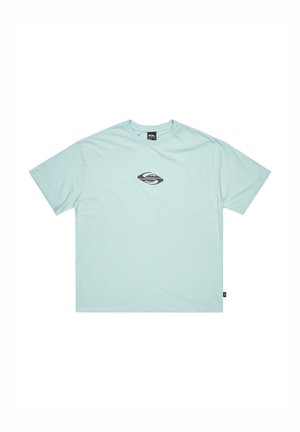 T-shirt vert menthe à manches courtes en coton doux, avec un dessin de logo central noir et rose. Simple, coupe décontractée avec un col rond.