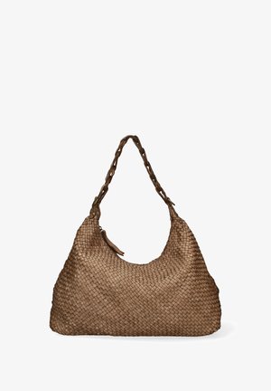 Sac hobo en cuir tissé marron avec une bandoulière tressée et une grande silhouette décontractée. Doté d'une fermeture éclair et d'une texture subtile.