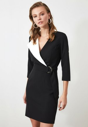 Vestido de tubo - black