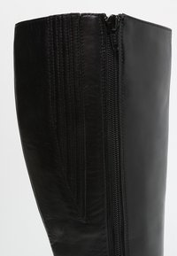 Högl Botas de cuña - black