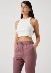 ONLY Petite ONLPOPTRASH EASY - Bukse - rose brown