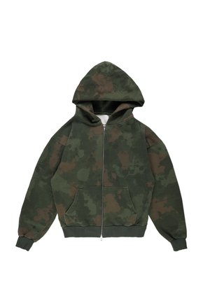 Zielona bluza z kapturem na zamek, z wzorem kamuflażu. Posiada przednie kieszenie, ściągacze przy rękawach i miękką fakturę.