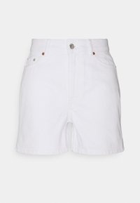 Valkoiset denimshortsit, joissa korkea vyötärö, napillinen suljenta ja etutaskut. Kangas on sileäpintainen ja siinä on vähäiset ompelu- ja sauma-yksityiskohdat.