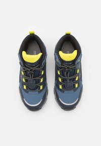Geox MAGNETAR - Chaussures premiers pas - avio/lime green