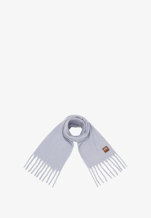 Svetlo modri šal, narejen iz mehkega materiala, z resicami na koncih. Na eni strani ima majhno označeno oznako.