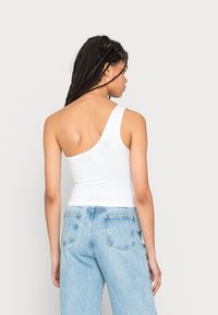 Cotton On SEAMLESS SASKI ONE SHOULDER TANK - Top - white
