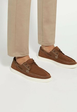 Dune London Boat shoes - tan