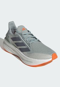 adidas Performance ULTRABOOST 5X - Zapatillas running asfalto - sage aurora onix  pure orange