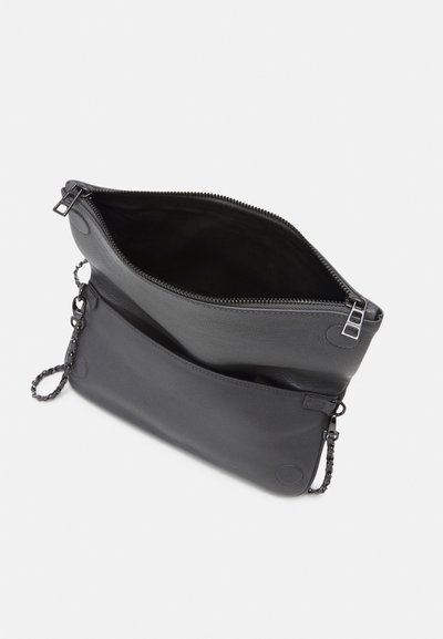 Zadig & Voltaire Mala a tiracolo - street
