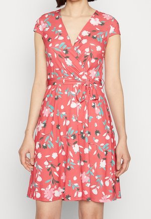 Sukienka z dżerseju