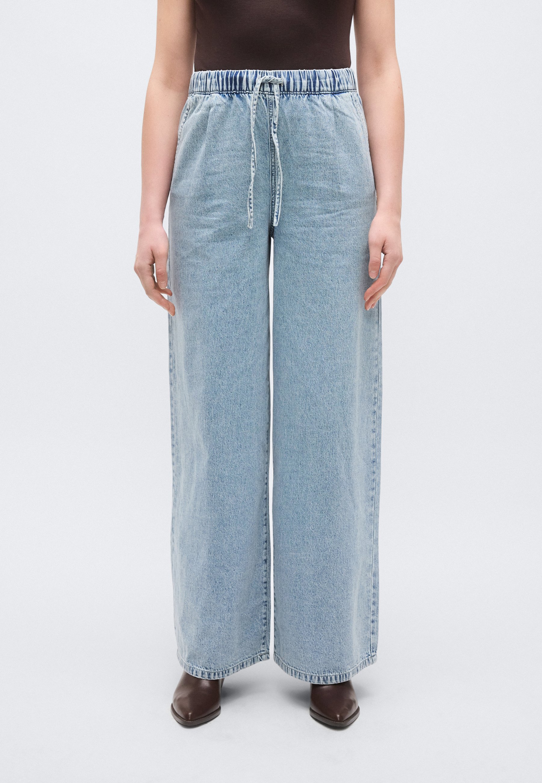 vmvaleria-pull-up-wide-leg-light-blue-denim