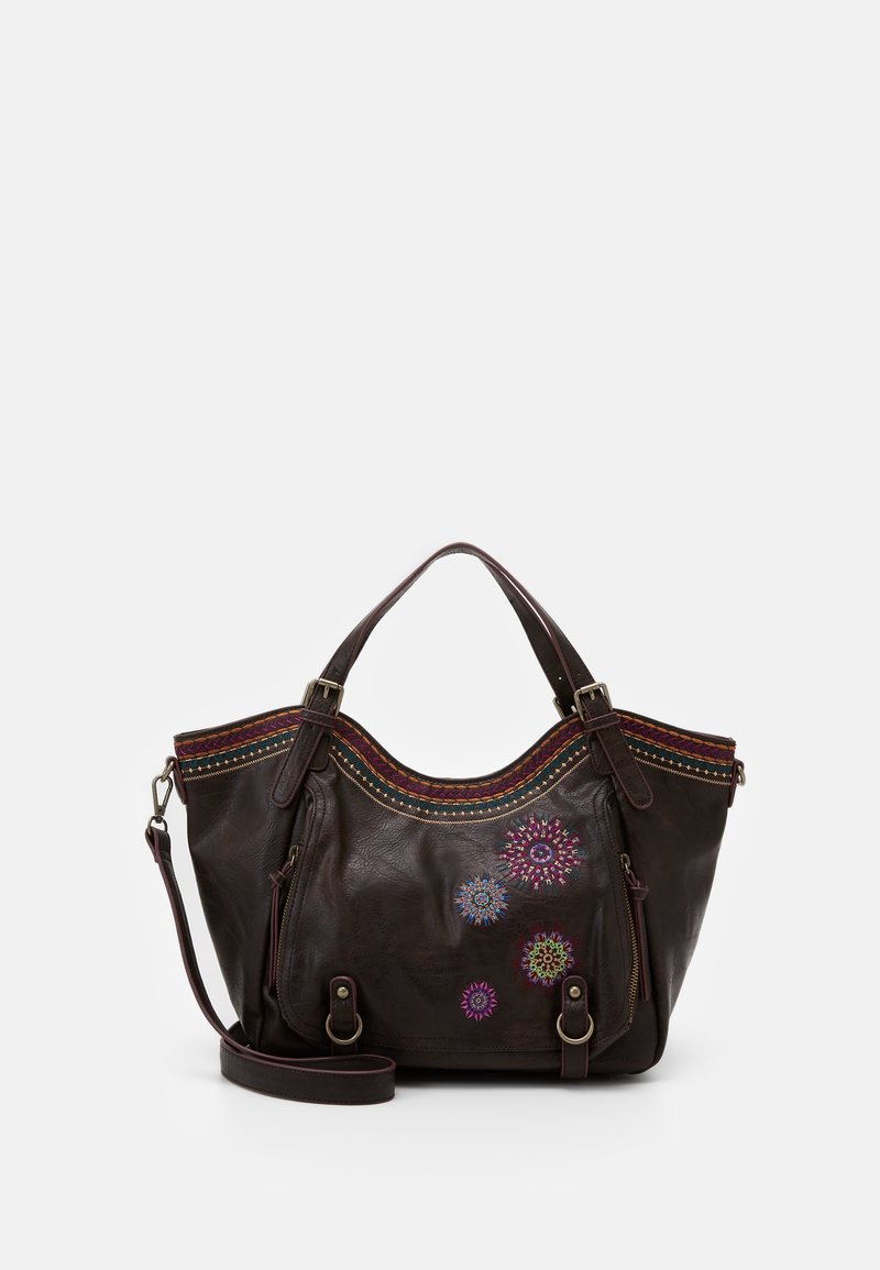 Brun läderhandväska med färgglad blomsterbroderi, böjd topp, dubbla handtag, avtagbar axelrem och flerfärgat sömnadsdetaljer.