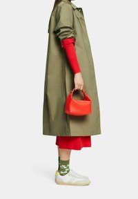 Esprit Cappotto corto - olive