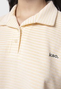 Kaotiko TOWEL STRIPE - Polokošeľa - pale yellow