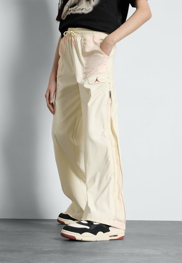 CRAFTED UTILITY PANT - Trousers - coconut milk