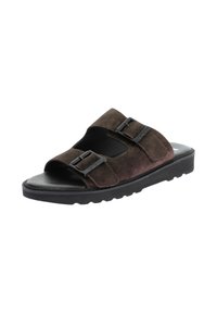 Sandali in suede marrone con doppi dettagli in metallo nero, design con punta aperta e suola in gomma nera testurizzata.