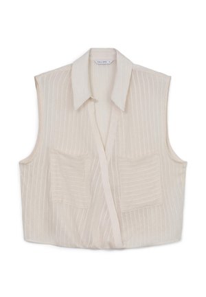 Blusa beige senza maniche con righe verticali, colletto e due tasche frontali. Realizzata in un tessuto leggero e testurizzato.