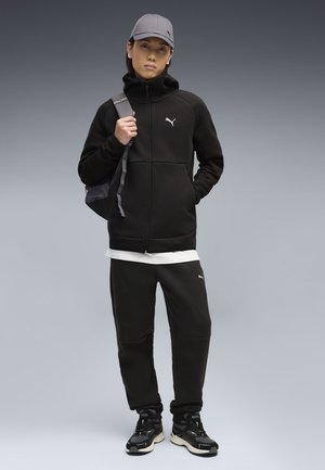 Puma, PUMATECH ELEVATED HOSE - Jogginghose - black