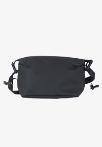Borsa rettangolare nera realizzata in materiale liscio e resistente all'acqua. Presenta spallacci regolabili e chiusura con zip sulla parte superiore. Nessun motivo o accento visibile.