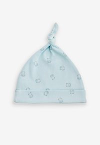 Hellblaues Baumwollbaby-Mütze mit einem Knoten an der Spitze, versehen mit kleinen, sich wiederholenden Bärenmustern. Weicher Stoff und ein umgeschlagener Saum.