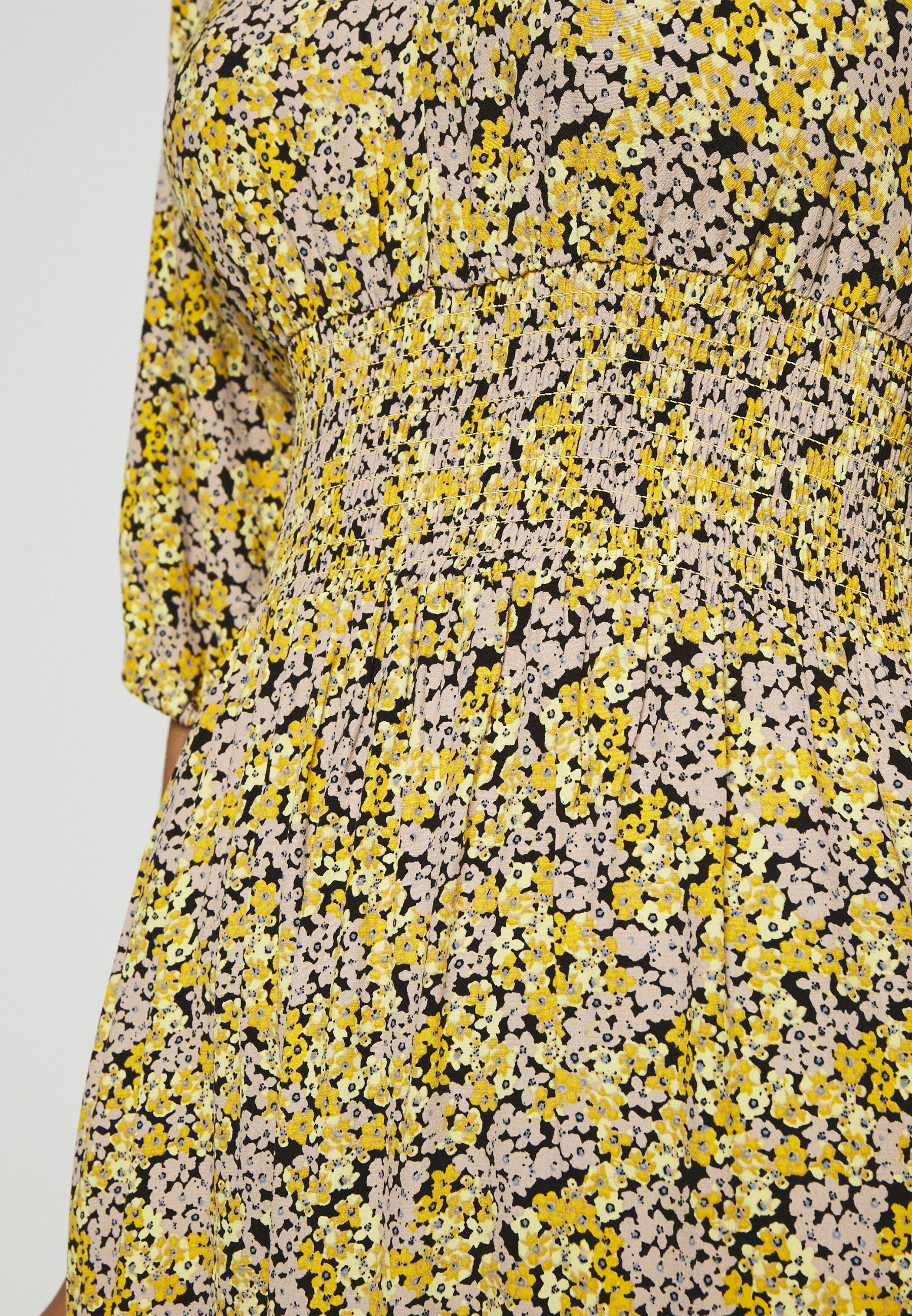 Modström ELLA DRESS Maxiklänning yellowgul Zalando.se Modström ELLA DRESS Maxiklänning yellowgul Zalando.se