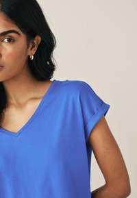 Next RICH CAP SLEEVE  - REGULAR FIT - Paprasti marškinėliai - blue