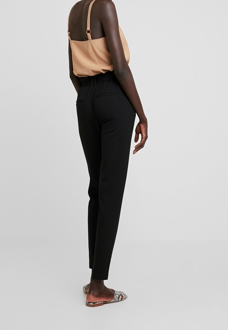 ONLY Tall Pantalon classique black/noir (Seconde main) ZALANDO