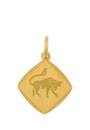 Goldener Anhänger mit geprägt gestaltetem Stier auf einer diamantförmigen Basis und einer Öse zum Befestigen an einer Halskette oder einem Armband.