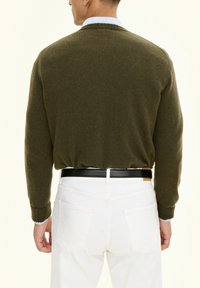 Oscar Jacobson LUKE ROUNDNECK - Jumper - green bark
