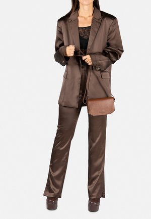 Burkely NOCTURNAL NOVA - Bandolera - cognac