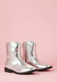 Lipsy STAR WESTERN REGULAR FIT - Kaubojiški / motociklininko stiliaus aulinukai - silver