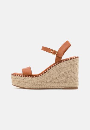 ON EDGE - Espadrile - cognac