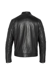 Veste en cuir noir avec un motif matelassé sur les épaules et les manches, dotée de poignets zippés et d'un col classique.