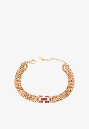 Brăță multistrat din lanț cu tonuri de aur, având un închizător rectangular împodobit cu pietre roșii și clare și un închizător tip homar.