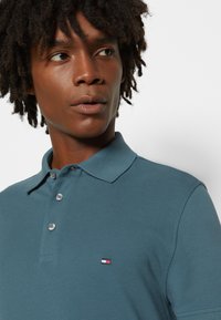 Tommy Hilfiger Polo - mercury marine