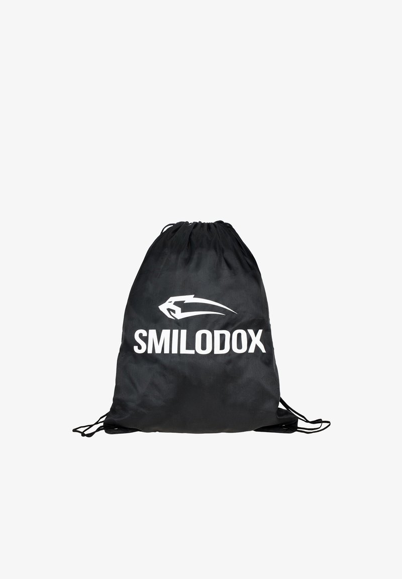 Mustekotelo mustasta nylonista, jossa on valkoinen "SMILODOX"-logo. Sileä pinta, pyöristetty yläosa, kaksinkertaiset kiristysnyörit sulkemista ja kantamista varten.