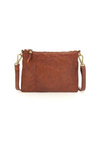 Borsa a pochette in pelle marrone con una texture liscia, chiusura con zip e hardware in tonalità oro. Presenta una tracolla removibile per una maggiore versatilità.