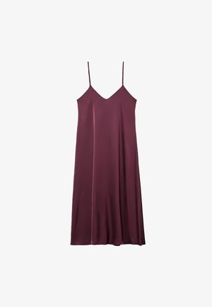Abito sotto in satin bordeaux con spalline regolabili, scollo a V e silhouette fluida. Texture liscia con dettagli minimi.