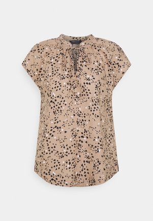 Beige korte mouwen blouse met zwart-wit gespikkeld patroon, geplooide ronde hals met een voorstrikdetail.