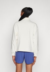 Thumbnail Image 3