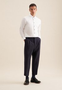 Seidensticker REGULAR - Camicia elegante - white