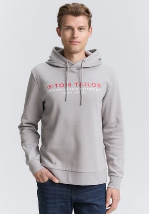 Lichtgrijze hoodie met een vooraanstaande kangoeroezak, trekkoorden en rode logo-tekst. Lange mouwen, ribgebreide manchetten en zoom voor een aansluitende look.