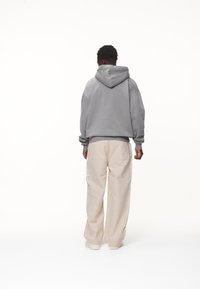 Pegador CARLO HOODIE - Jersey con capucha - washed cool grey