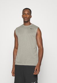 Nike Performance - TEE RESET - Top - tumbled grey/silver heather/black Miniatura obrázku 1