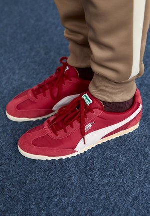 Sneaker low - bordeaux