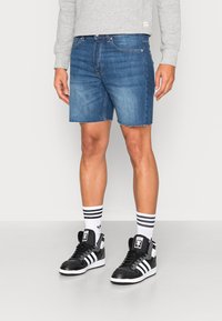 Only & Sons - ONSAVI - Jeansshorts - blue denim Miniatyrbilde 1